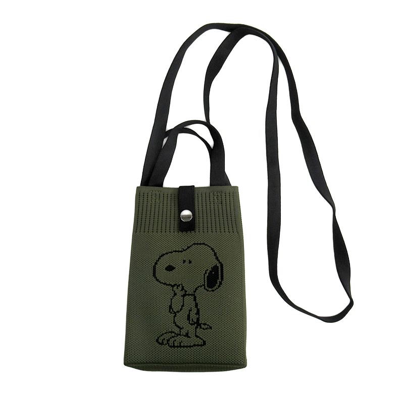 PEANUTS ニットショルダーバッグ スヌーピー KH